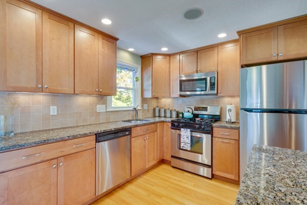 2 Todd Road Woburn, MA 01801 - Photo 12 of 32