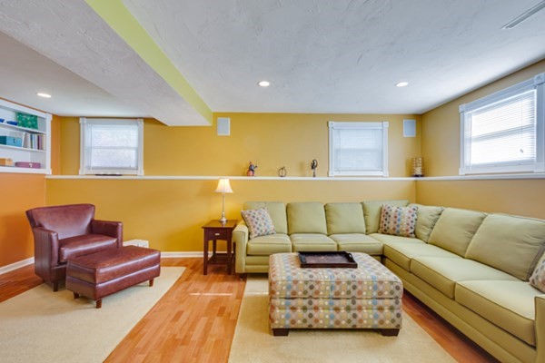 2 Todd Road Woburn, MA 01801 - Photo 21 of 32