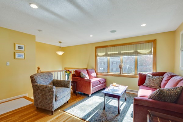 2 Todd Road Woburn, MA 01801 - Photo 6 of 32