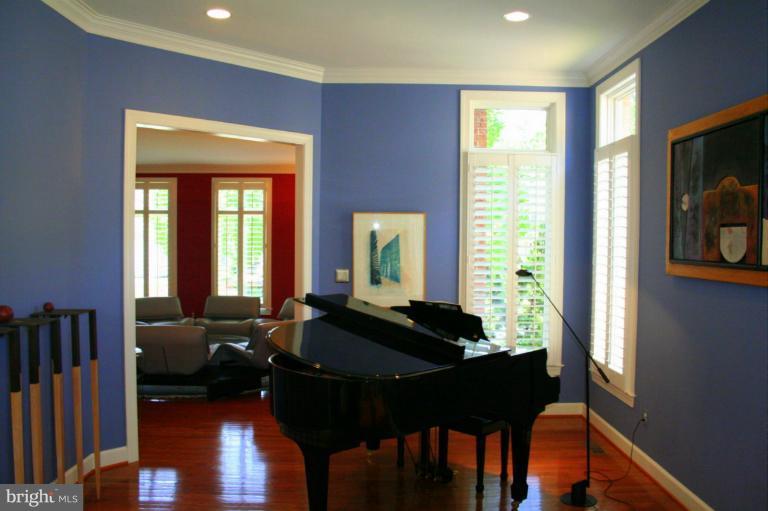 11108 Chessington Place Reston, VA 20194 - Photo 14 of 26 Interior (General)