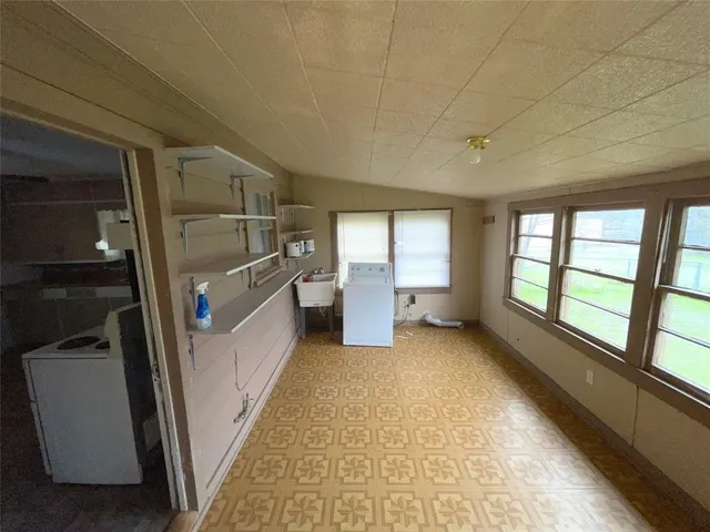 $182,000 | 2011 West 5th Street, Clifton, TX 76634