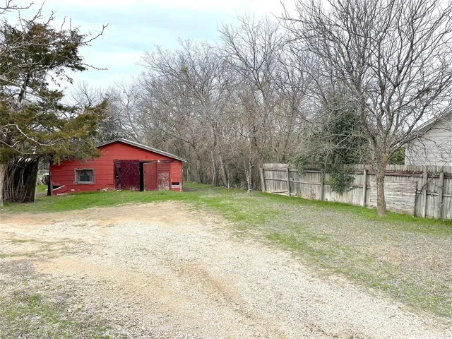 $182,000 | 2011 West 5th Street, Clifton, TX 76634