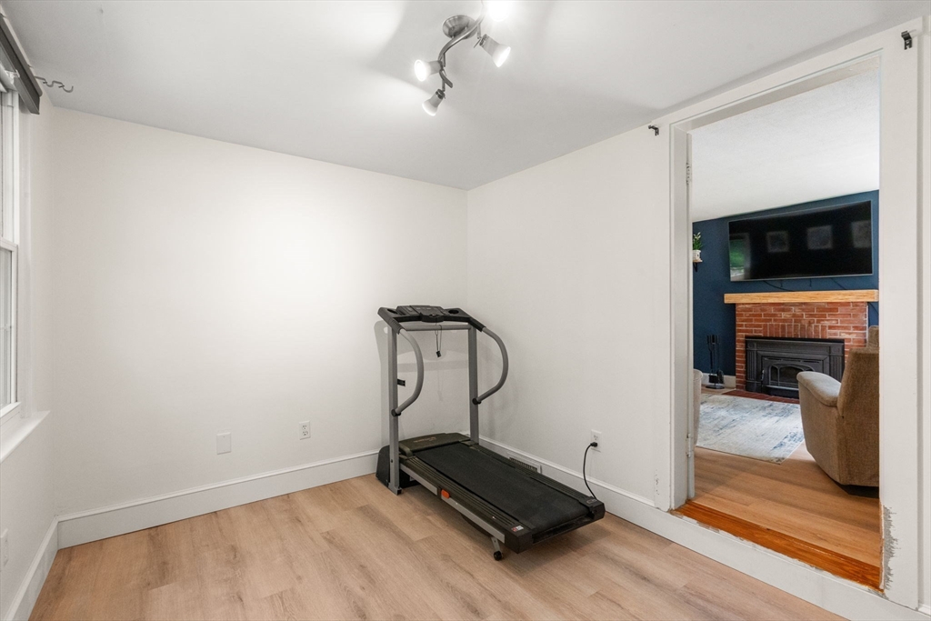 8 Randall Road Kingston, MA 02364 - Photo 7 of 24