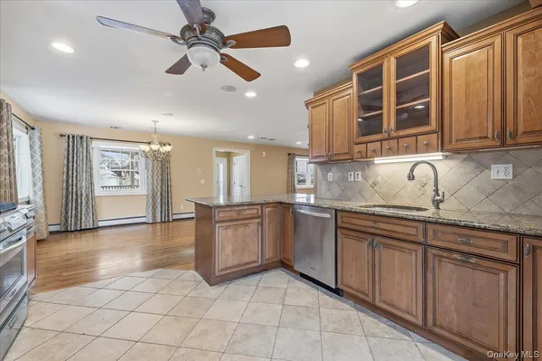 $5,600 | 234 South Pershing Avenue, Bethpage, NY 11714