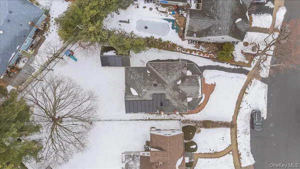 $5,600 | 234 South Pershing Avenue, Bethpage, NY 11714