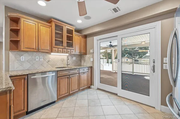 $5,600 | 234 South Pershing Avenue, Bethpage, NY 11714