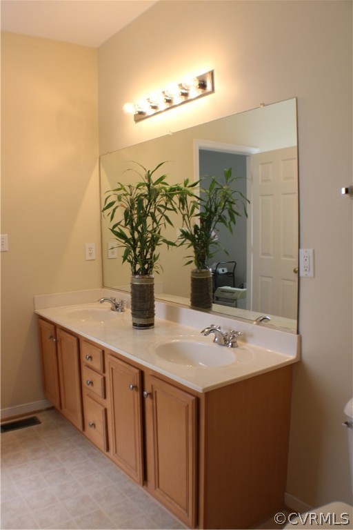 8530 Easton Ridge Place Chesterfield, VA 23832 - Photo 14 of 36 Gorgeous primary bath w/double sinks, soaking tub