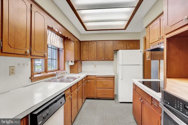 $240,000 | 235 West Main Street, New Bloomfield, PA 17068