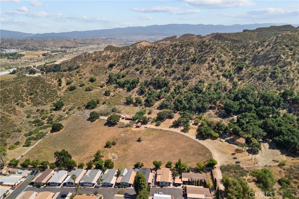 27772 Parker Road Castaic, CA 91384 - Photo 2 of 31