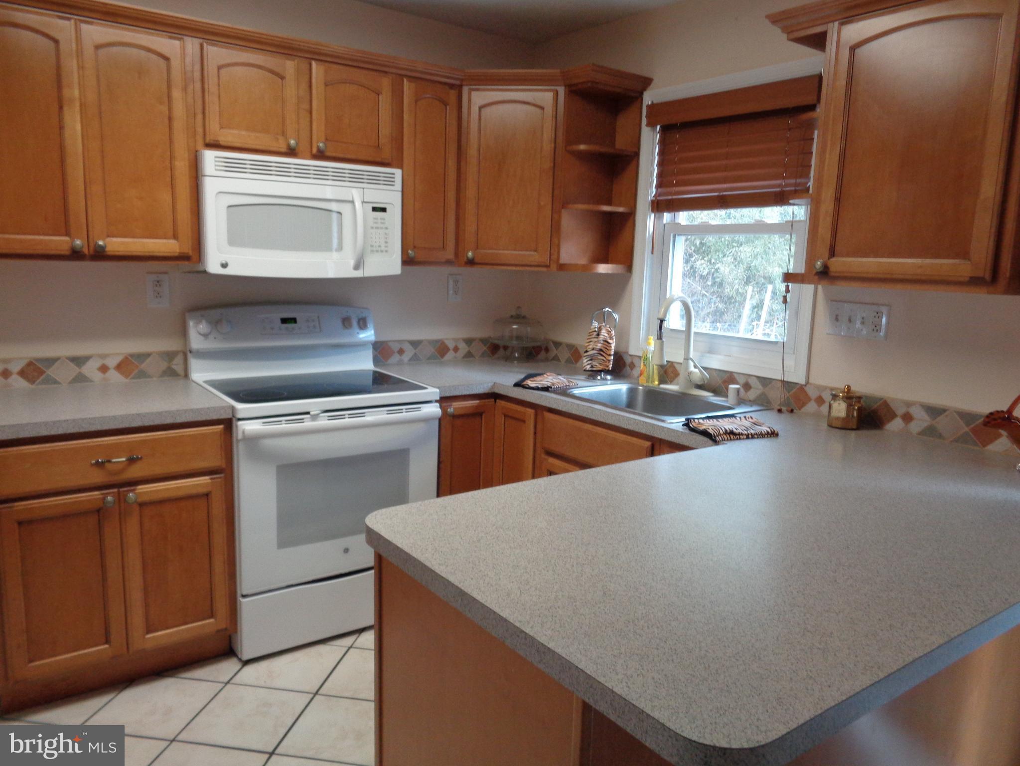 409 Breslin Road Joppa, MD 21085 - Photo 5 of 22 Kitchen