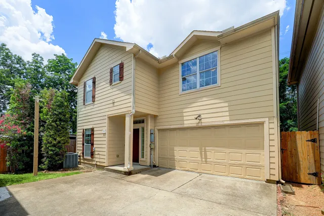 $2,195 | 1901 Fletcher Street, Houston, TX 77009