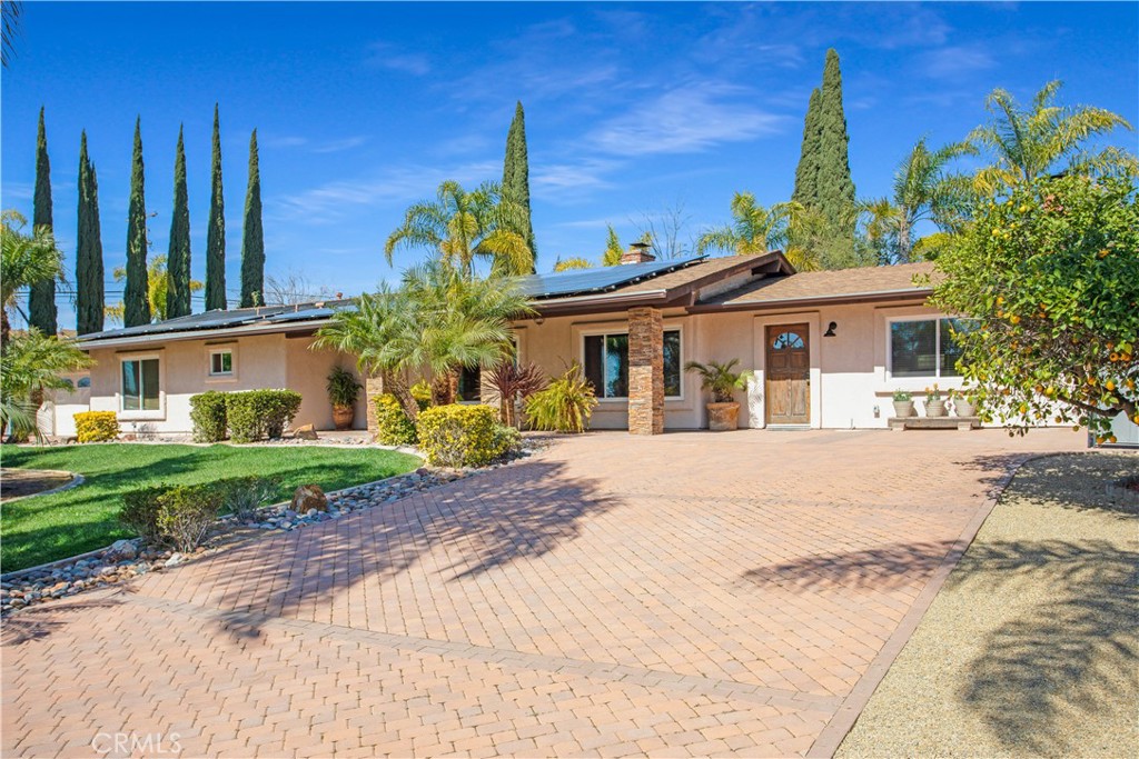 781 North Stage Coach Lane, Fallbrook, CA 92028 Compass