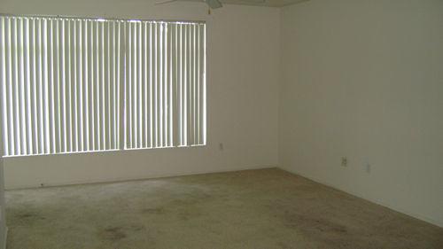 909 East Camelback Road, Unit 1047 Phoenix, AZ 85014 - Photo 3 of 5 Living Room