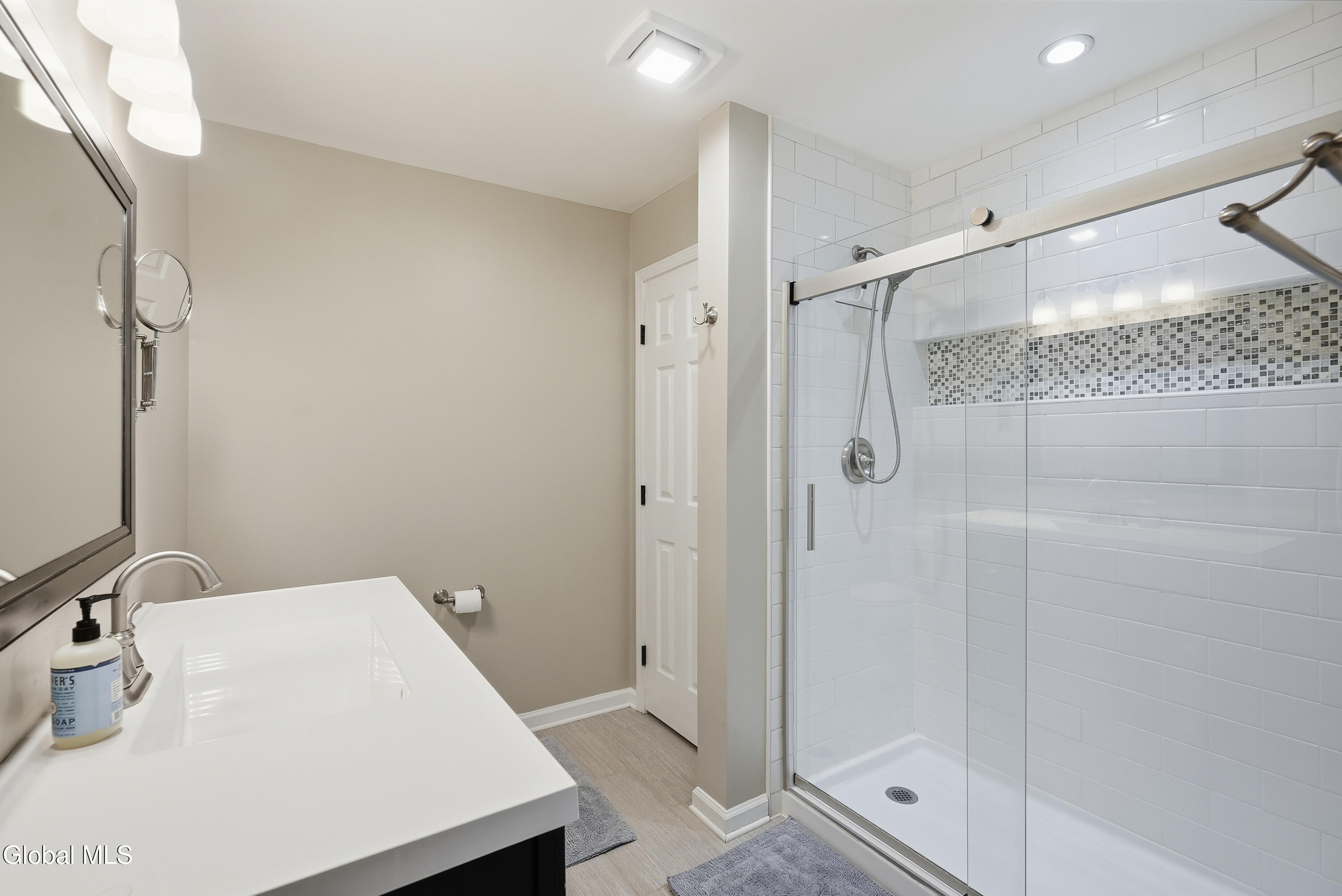 167 Harvard Road Colonie, NY 12189 - Photo 21 of 27 master bath