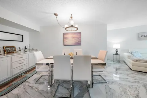 $799,000 | 320 Seaview Court, Unit 21207, Marco Island, FL 34145