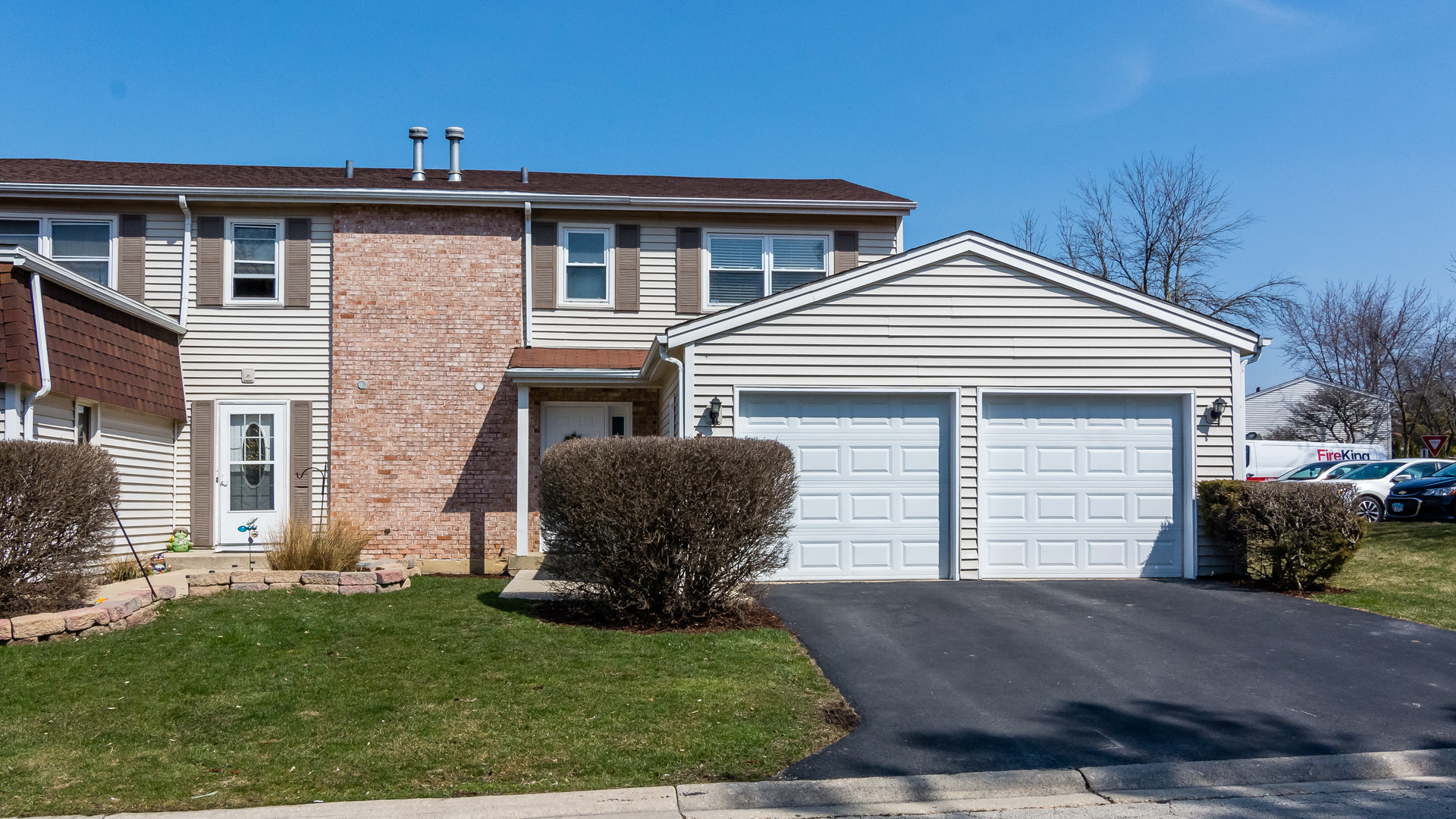 144 Julie Road, Unit 144 Bolingbrook, IL 60440 - Photo 1 of 47
