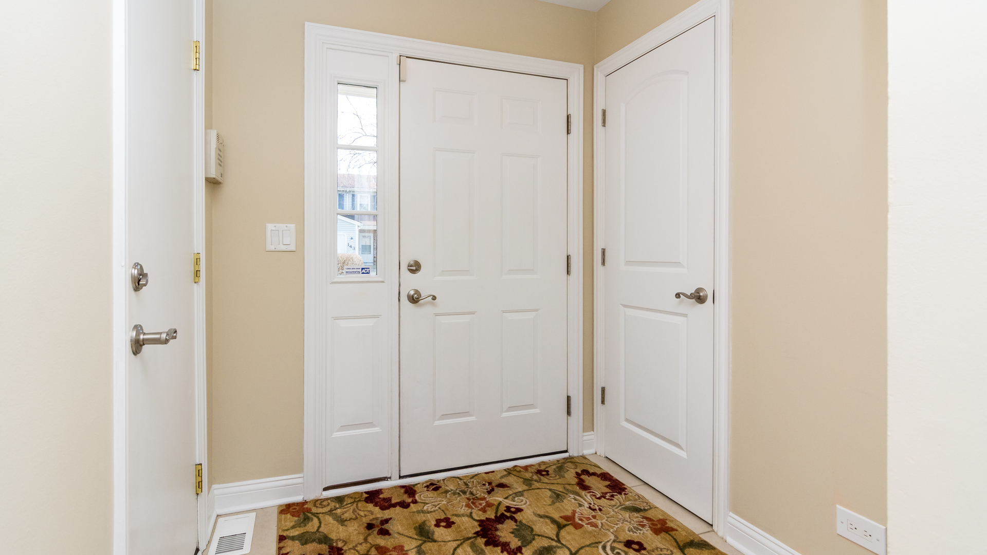 144 Julie Road, Unit 144 Bolingbrook, IL 60440 - Photo 7 of 47