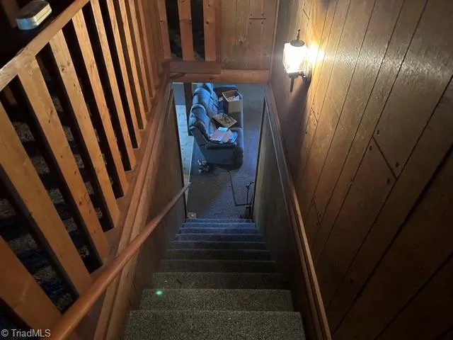 $1,000,000 | 290 Painter Lane, McGrady, NC 28649