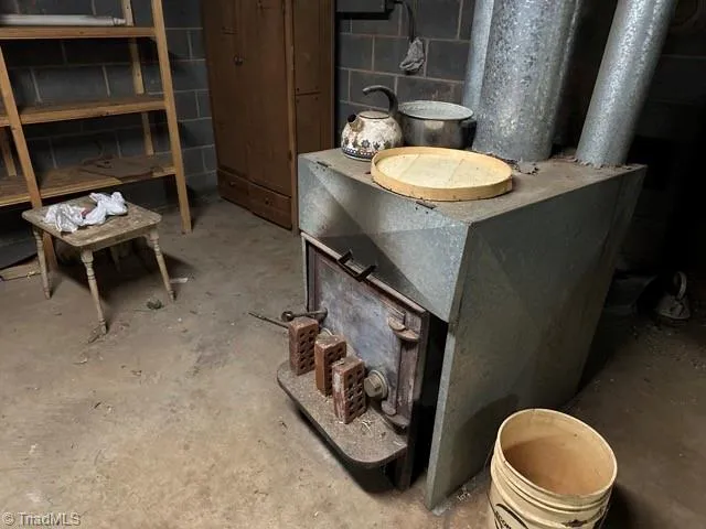 $1,000,000 | 290 Painter Lane, McGrady, NC 28649