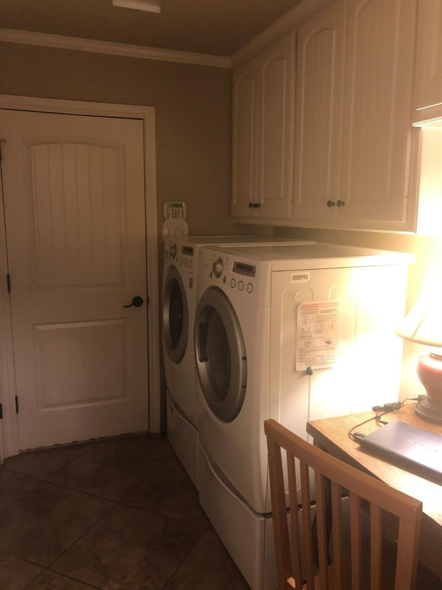 5506 105th Street Lubbock, TX 79424 - Photo 6 of 31 Laundry Room with door to Garage