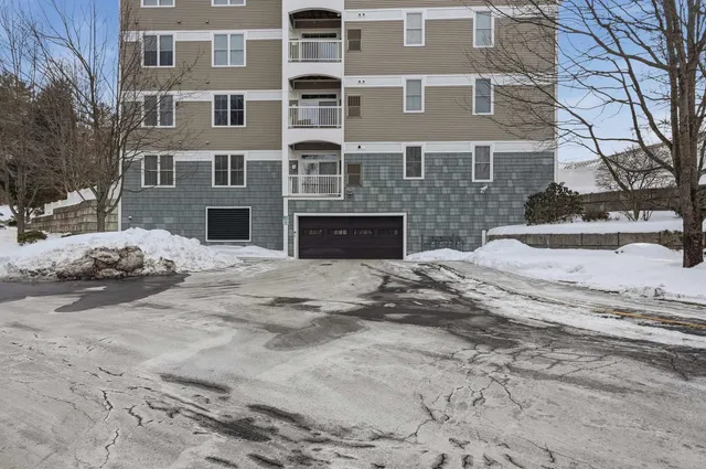 $475,000 | 5 Sally Sweets Way, Unit 110, Salem, NH 03079