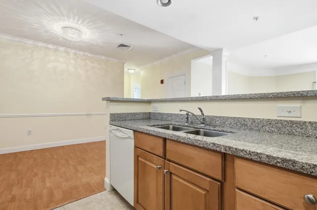 $475,000 | 5 Sally Sweets Way, Unit 110, Salem, NH 03079