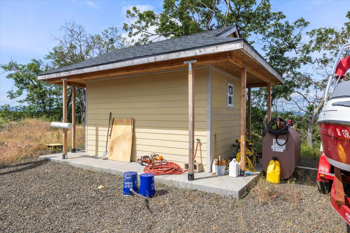 1510 Ball Road Eagle Point, OR 97524 - Photo 19 of 38 01-D9A0126