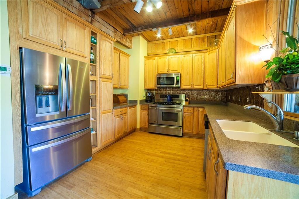 3827 Lanam Ridge Road Nashville, IN 47448 - Photo 7 of 36 Gallery Image 7