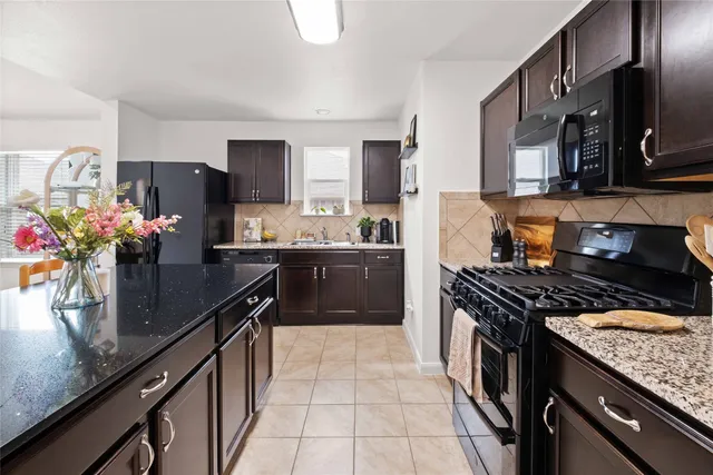 $2,095 | 266 Screech Owl Drive, Kyle, TX 78640