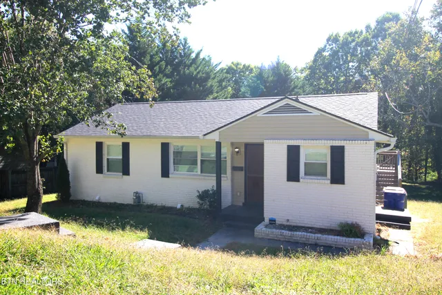 $347,900 | 130 Andover Circle, Oak Ridge, TN 37830