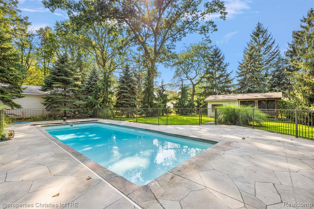 9730 Allen Road Allen Park, MI 48101 - Photo 67 of 98 Gallery Image 67