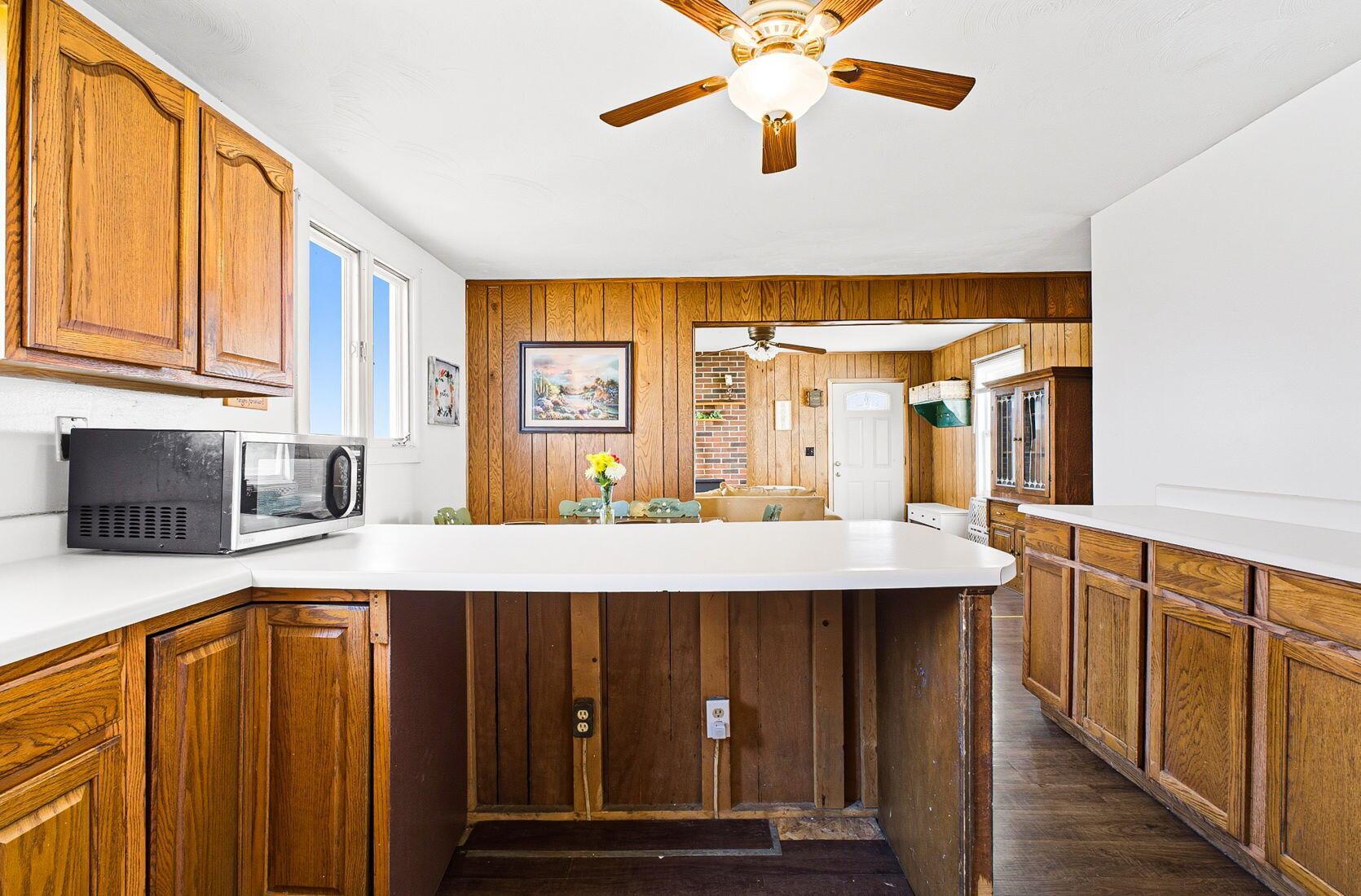 4868 Lewis Road Bloomingburg, OH 43106 - Photo 11 of 50 KITCHEN