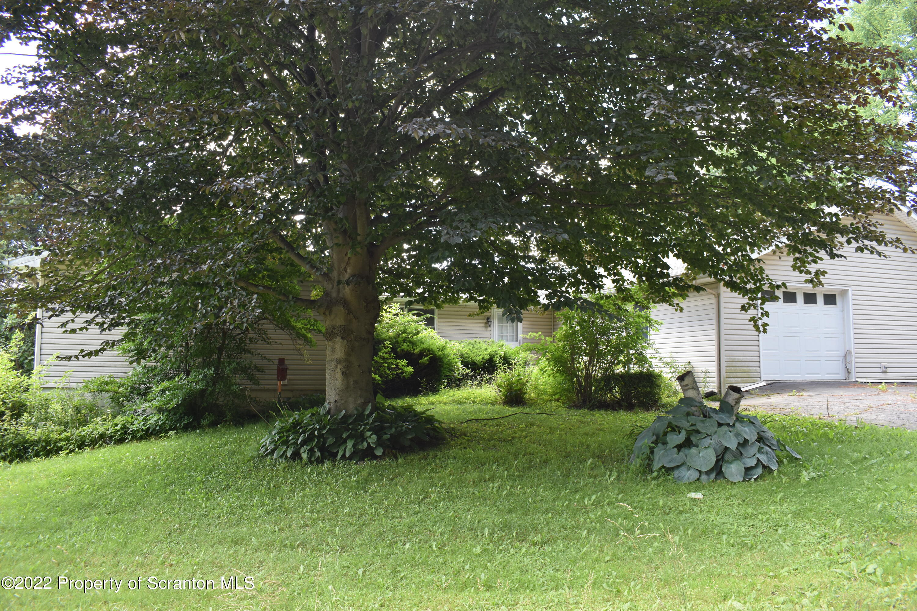 1003 Williams Road Montrose, PA 18801 - Photo 4 of 35 Gallery Image 4