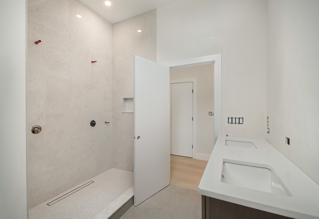 60 Franklin Street, Unit 2 Somerville, MA 02145 - Photo 20 of 25