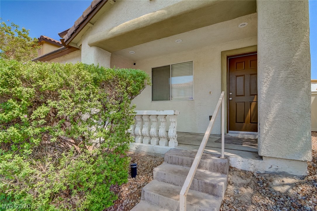 1904 Equinox Rdg Way Henderson, NV 89014 - Photo 5 of 25 Gallery Image 5