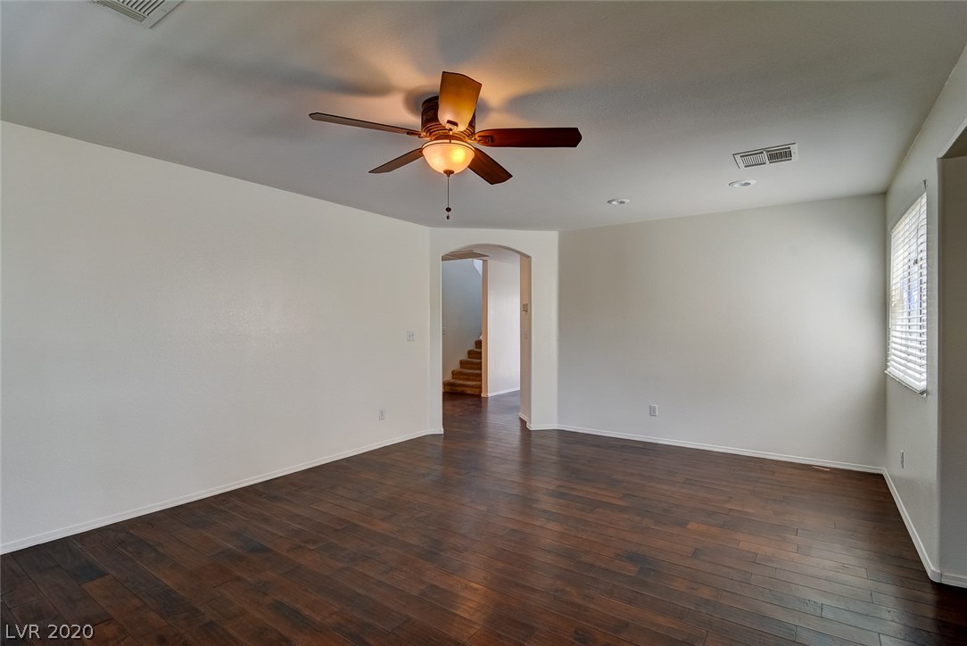 1904 Equinox Rdg Way Henderson, NV 89014 - Photo 6 of 25 Gallery Image 6
