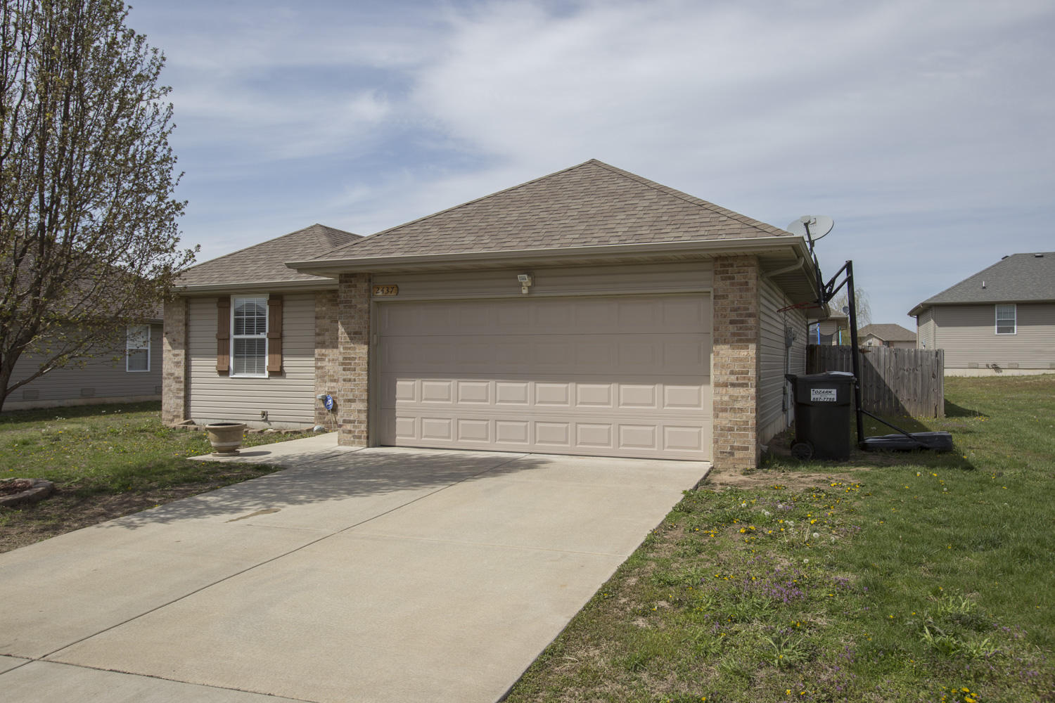 2437 West Spring Water Street Springfield, MO 65803 - Photo 1 of 1 5000