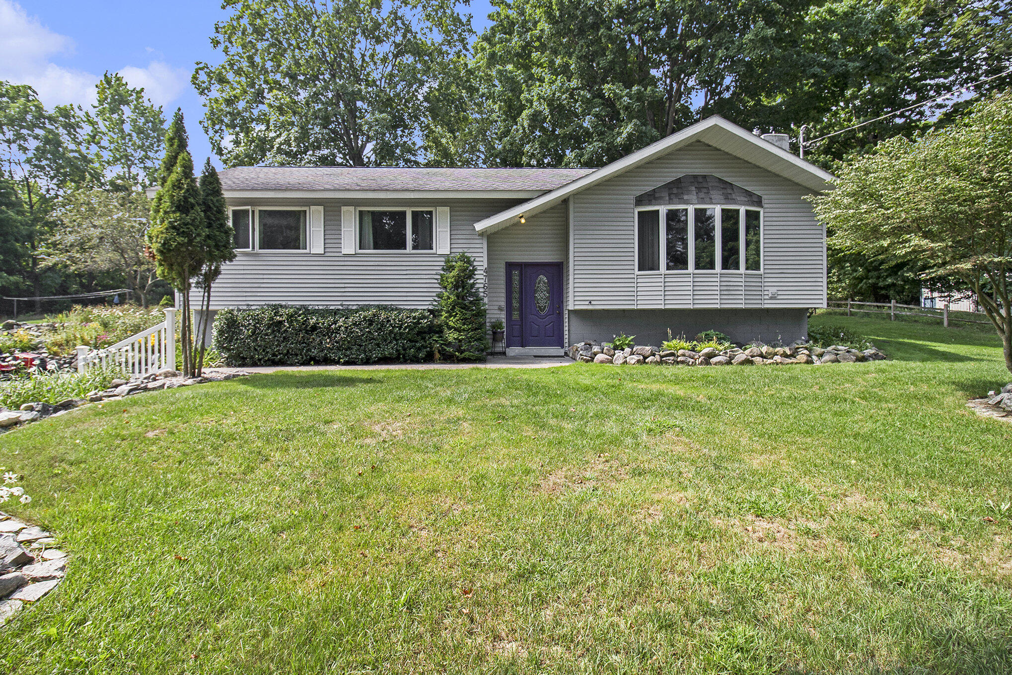 4765 Steffens Road Arcadia, MI 49613 - Photo 1 of 44 1