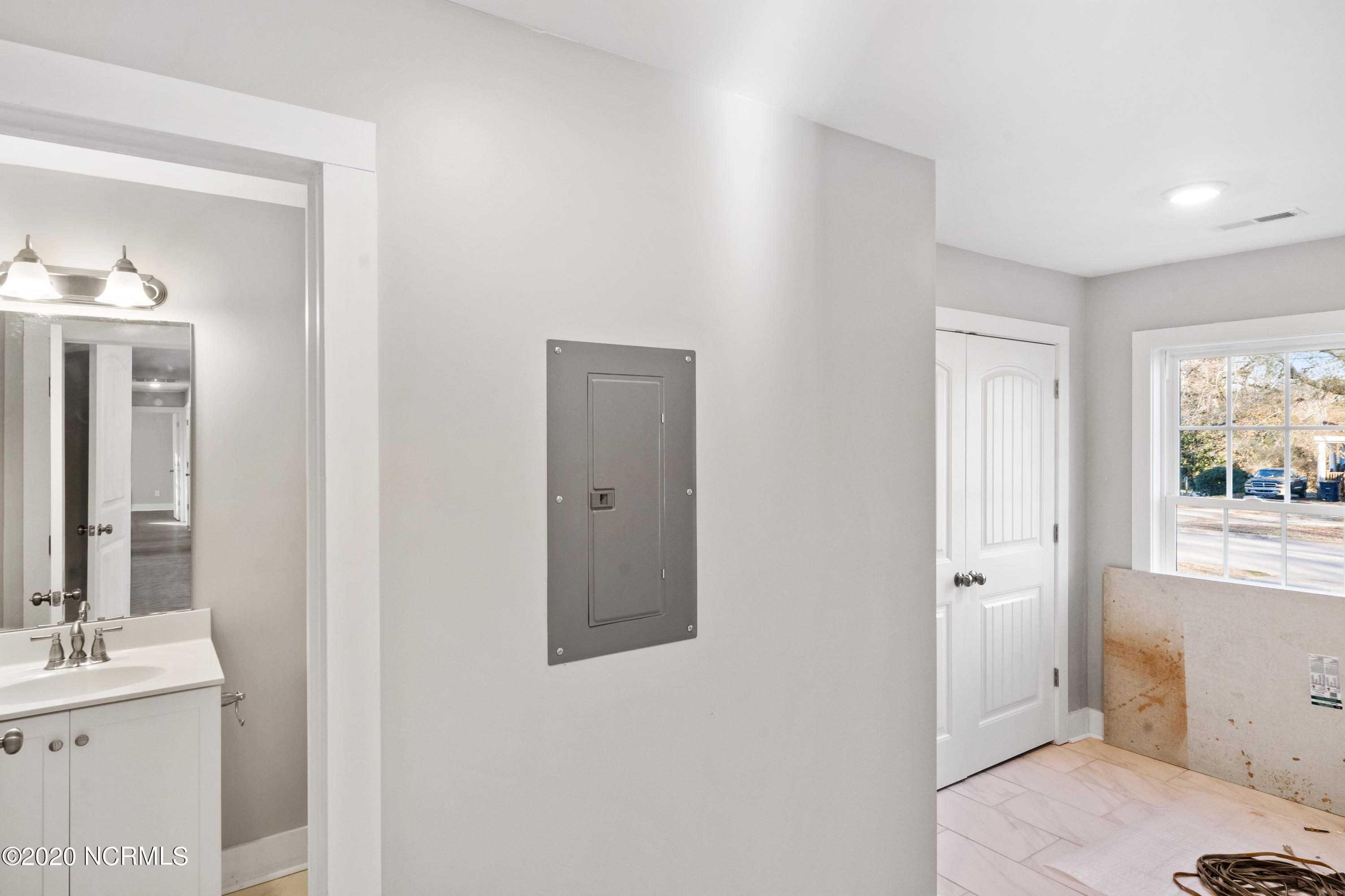 611 Aztee Road Jacksonville, NC 28540 - Photo 12 of 30 DSC04923
