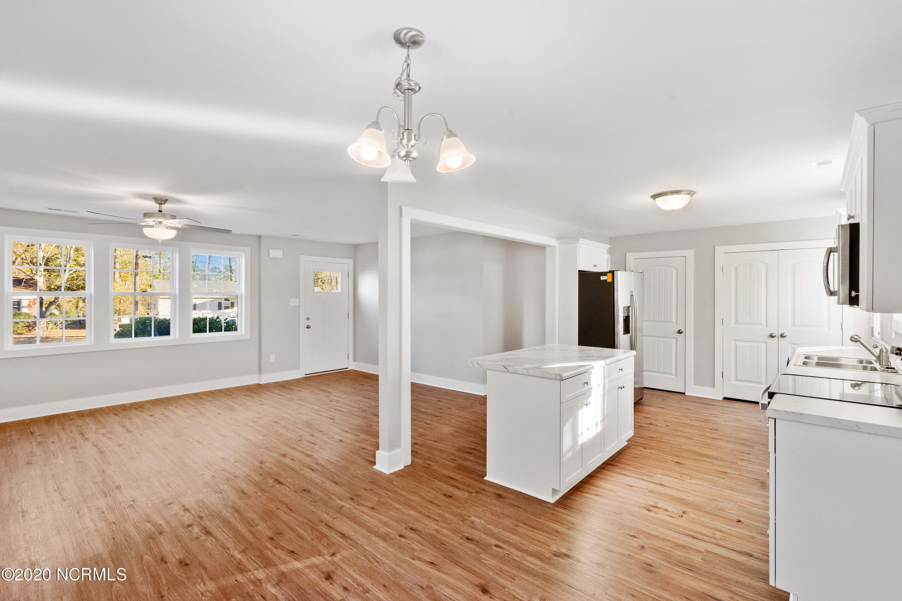 611 Aztee Road Jacksonville, NC 28540 - Photo 6 of 30 DSC04914