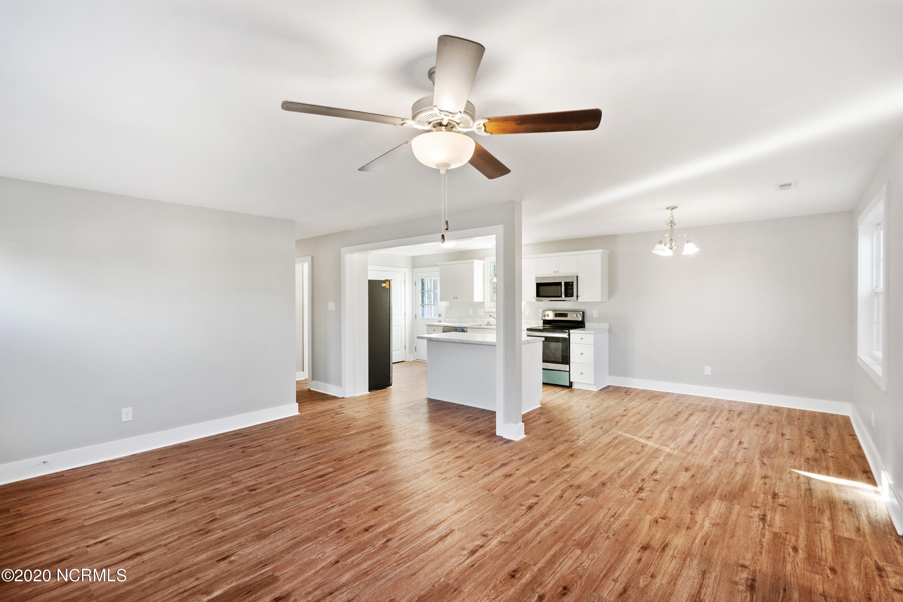 611 Aztee Road Jacksonville, NC 28540 - Photo 10 of 30 DSC04908