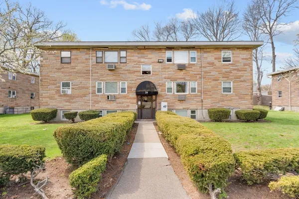 $250,000 | 20 Auna Drive, Unit 7, Brockton, MA 02301