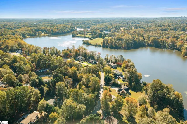 $229,000 | 1904 Lake Cunningham Road, Greer, SC 29651