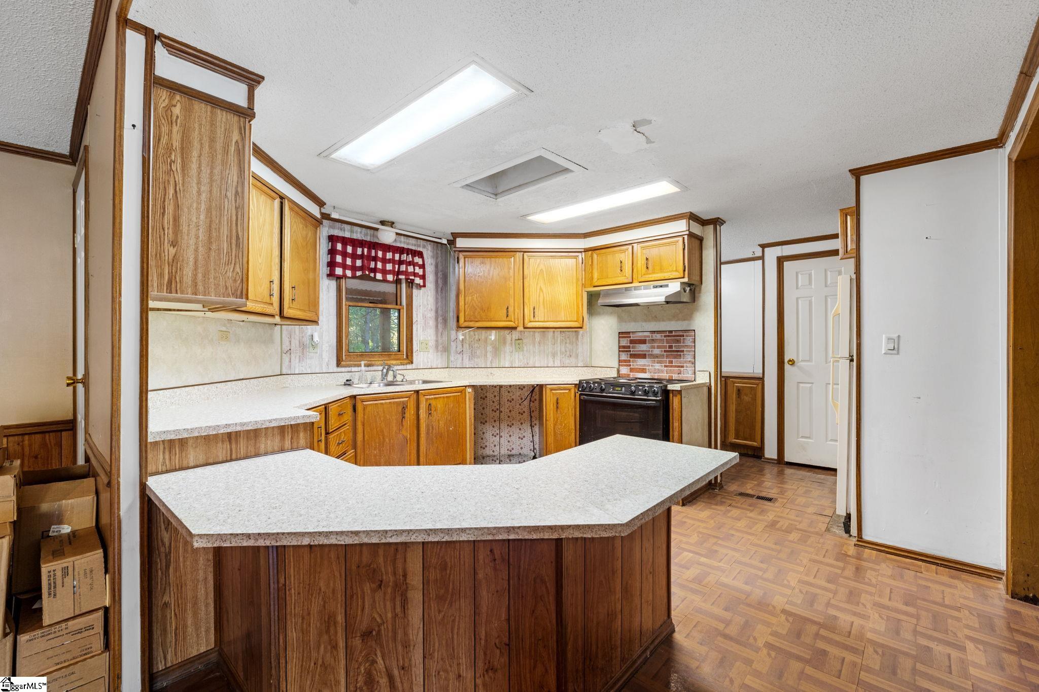 1904 Lake Cunningham Road Greer, SC 29651 - Photo 13 of 31