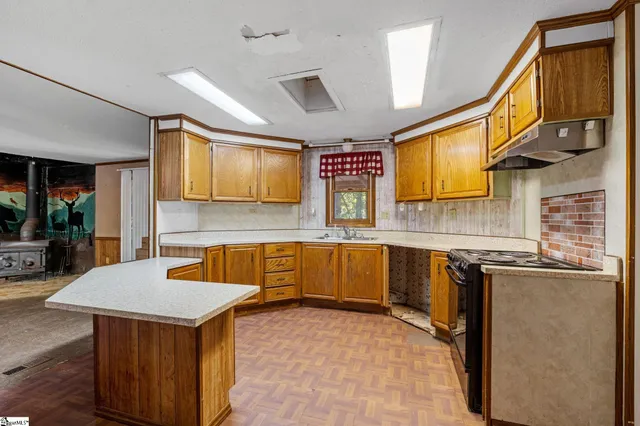 $229,000 | 1904 Lake Cunningham Road, Greer, SC 29651