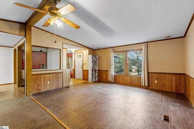 $229,000 | 1904 Lake Cunningham Road, Greer, SC 29651