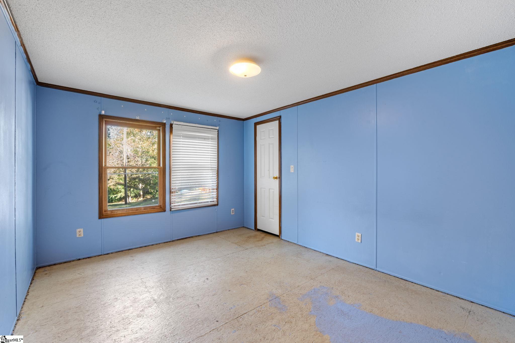 1904 Lake Cunningham Road Greer, SC 29651 - Photo 6 of 31