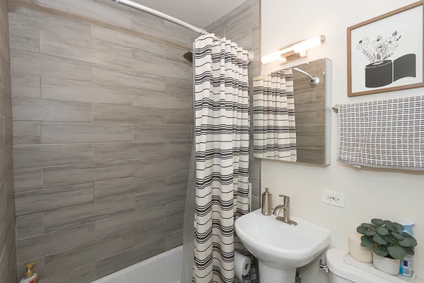 $289,900 | 1410 North 14th Avenue, Melrose Park, IL 60160