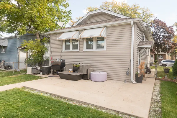$289,900 | 1410 North 14th Avenue, Melrose Park, IL 60160