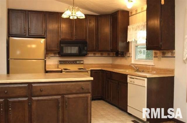 5730 Oakbrook Road Davenport, IA 52806 - Photo 13 of 22 Gallery Image 13